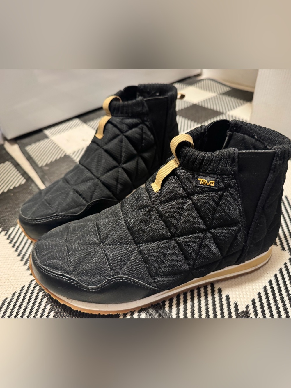 Teva Black Quilted Ankle Booties with Tan Pull Tabs